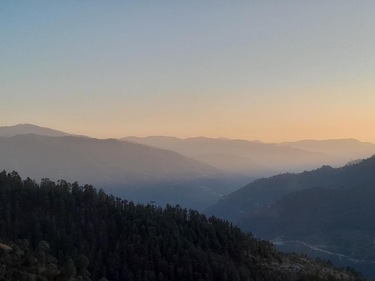 Appartamento Mountain And Peace Shimla Esterno foto