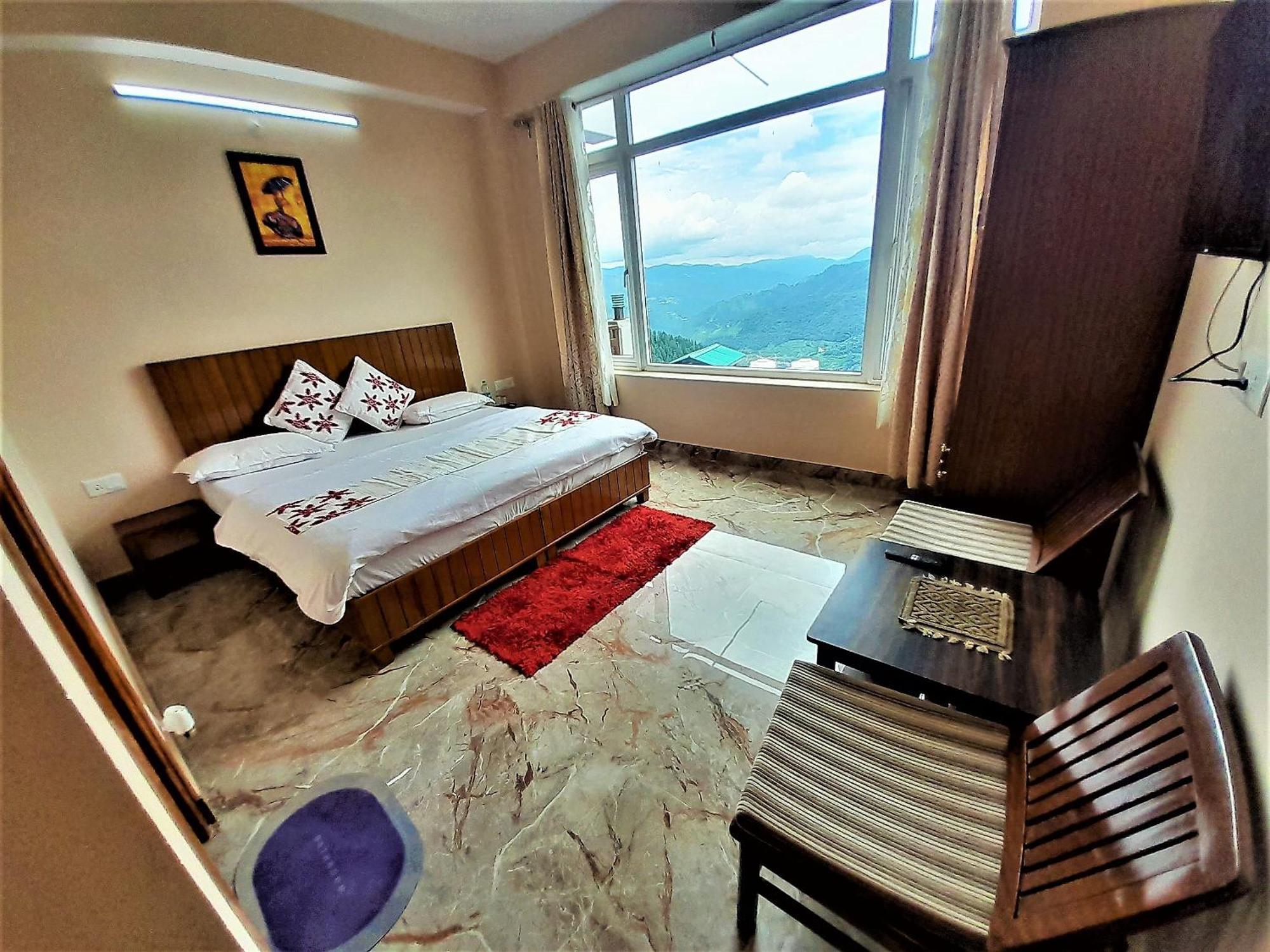 Appartamento Mountain And Peace Shimla Esterno foto