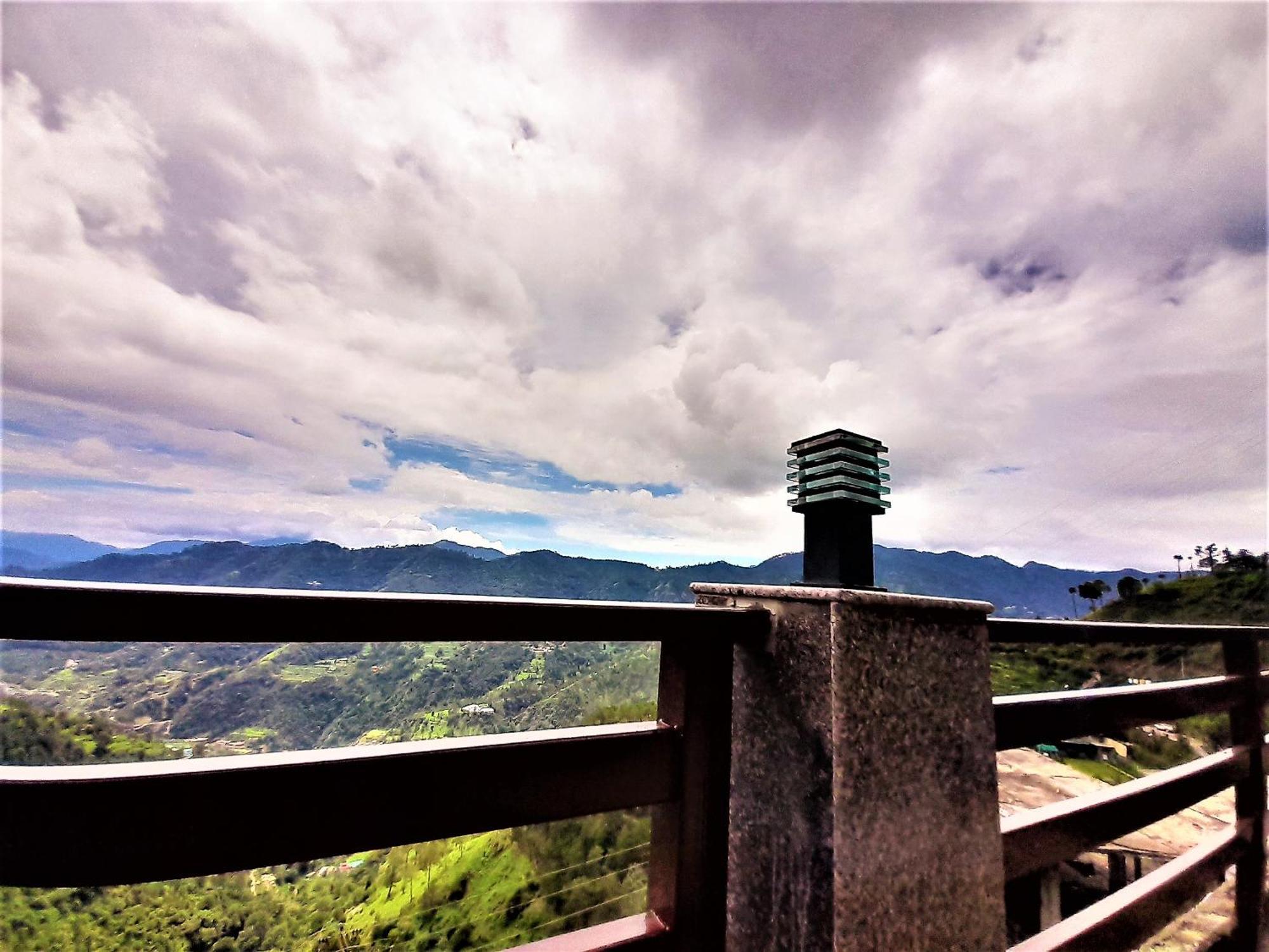 Appartamento Mountain And Peace Shimla Esterno foto