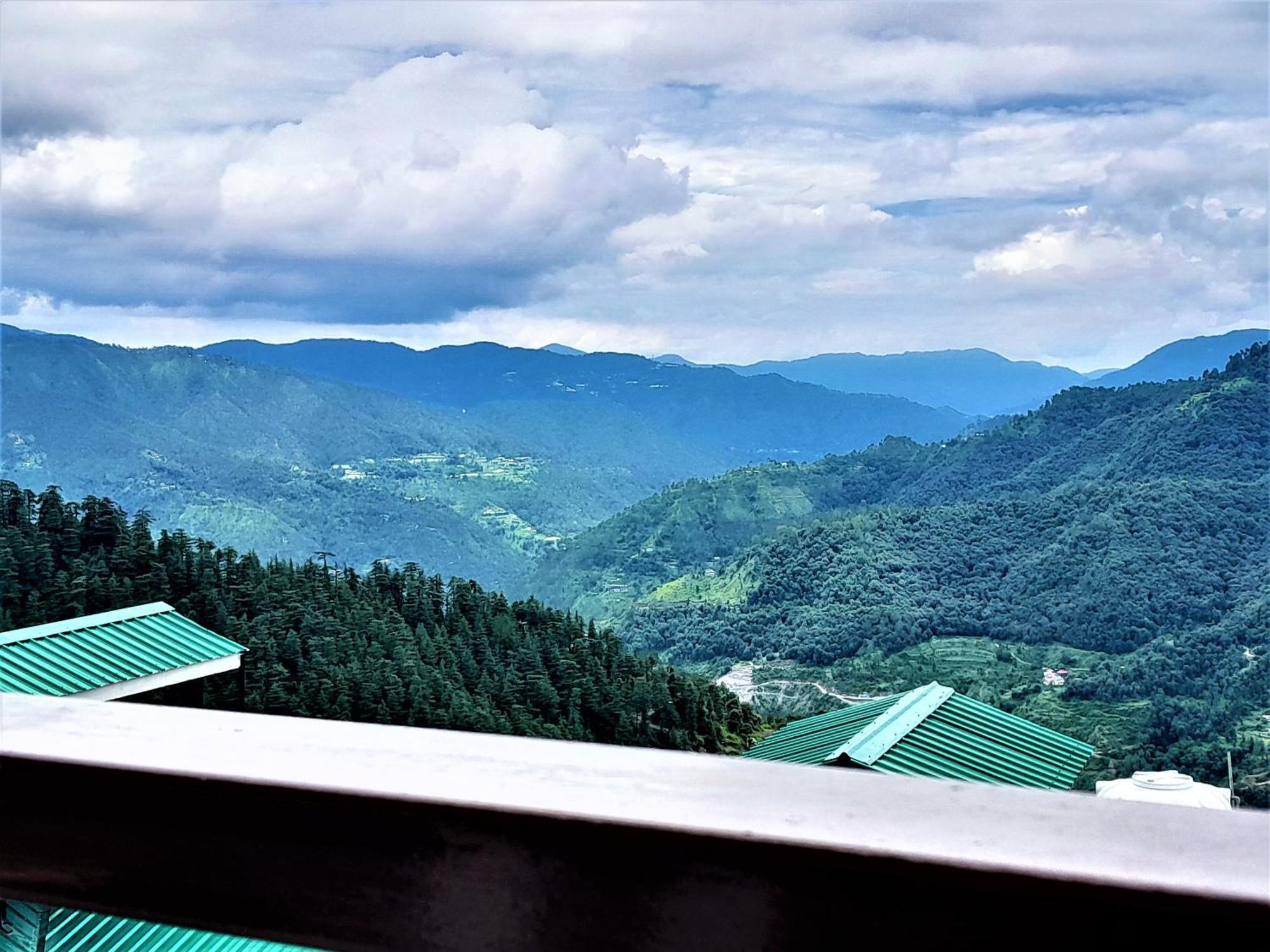 Appartamento Mountain And Peace Shimla Esterno foto